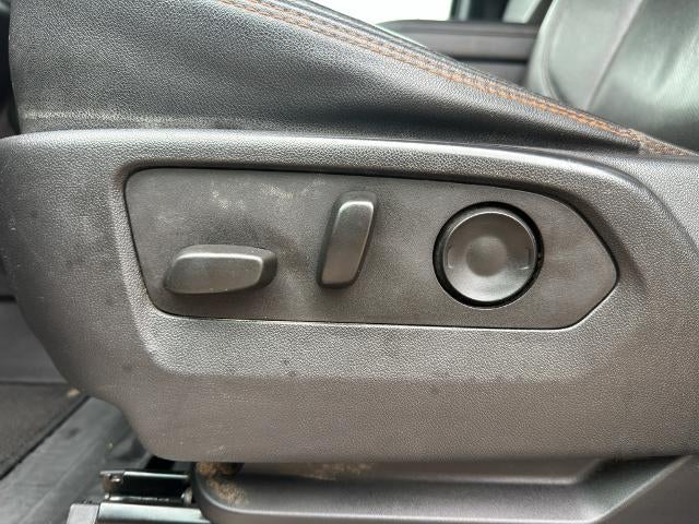 2022 GMC Sierra 1500 Crew Cab Short Box 4-Wheel Drive AT4