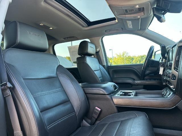 2018 GMC Sierra 1500 Crew Cab Short Box 4-Wheel Drive Denali