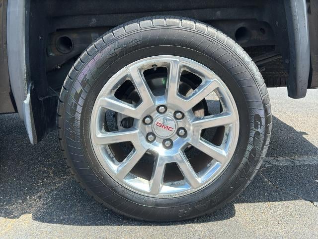 2015 GMC Sierra 1500 Crew Cab Short Box 4-Wheel Drive Denali