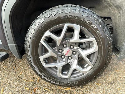 2023 GMC Sierra 1500 Crew Cab Short Box 4-Wheel Drive SLT