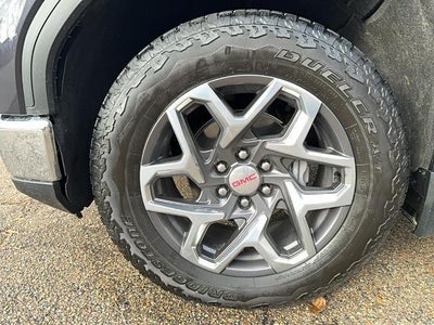 2023 GMC Sierra 1500 Crew Cab Short Box 4-Wheel Drive SLT