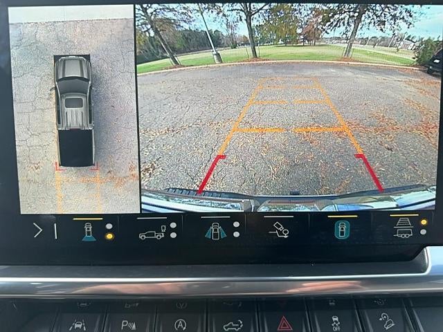 2023 GMC Sierra 1500 Crew Cab Short Box 4-Wheel Drive SLT