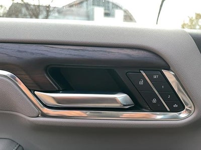 2023 GMC Sierra 1500 Crew Cab Short Box 4-Wheel Drive SLT