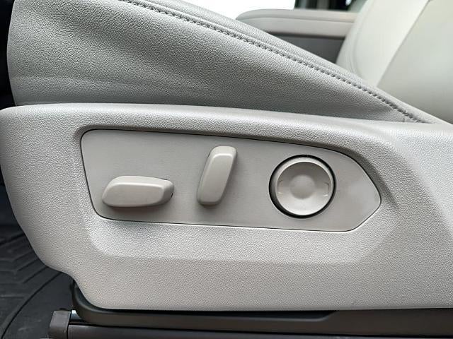 2023 GMC Sierra 1500 Crew Cab Short Box 4-Wheel Drive SLT