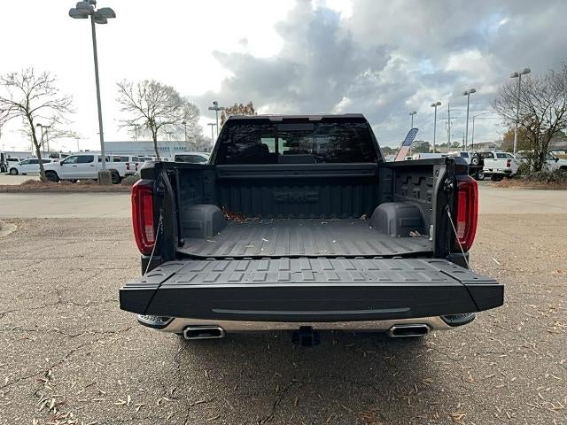2023 GMC Sierra 1500 Crew Cab Short Box 4-Wheel Drive SLT