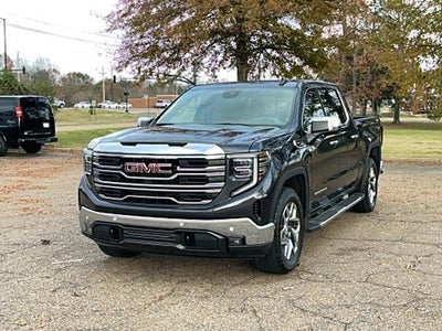 2023 GMC Sierra 1500 Crew Cab Short Box 4-Wheel Drive SLT