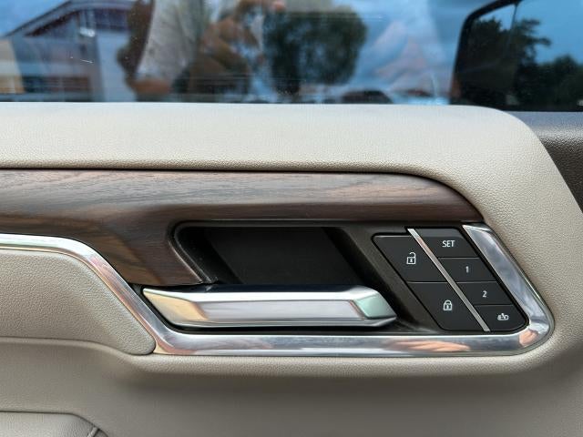 2023 GMC Sierra 1500 Crew Cab Short Box 4-Wheel Drive SLT