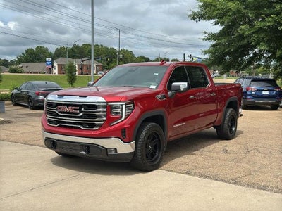 2023 GMC Sierra 1500 Crew Cab Short Box 4-Wheel Drive SLT
