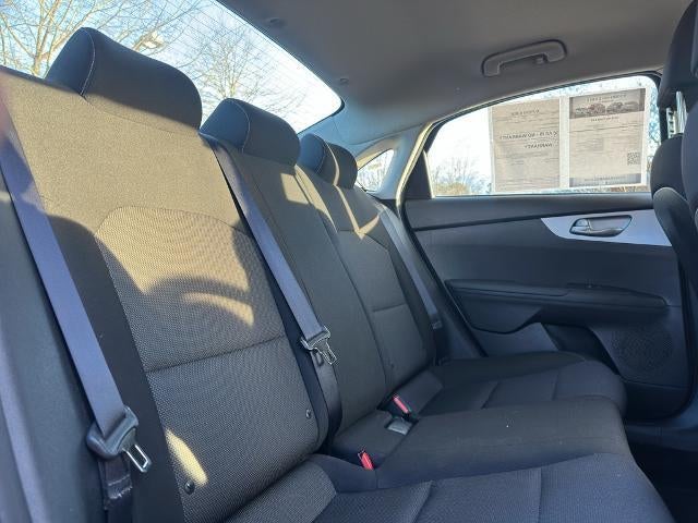 2024 Kia Forte LXS IVT