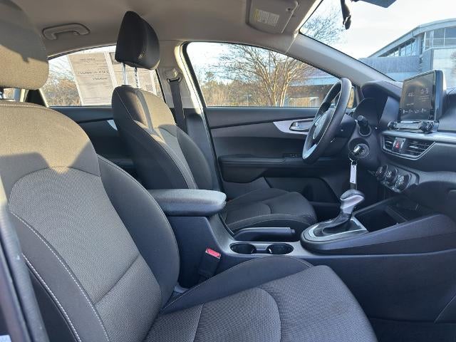 2024 Kia Forte LXS IVT