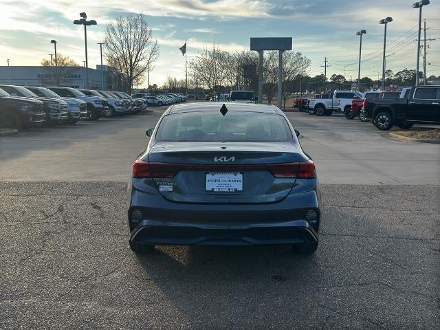 2024 Kia Forte LXS IVT