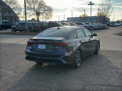 2024 Kia Forte LXS IVT
