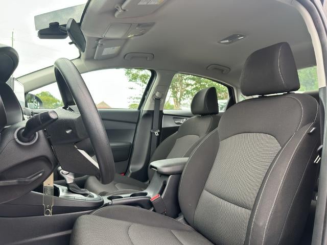 2024 Kia Forte LXS IVT