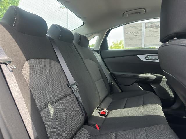 2024 Kia Forte LXS IVT