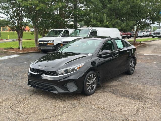 2024 Kia Forte LXS IVT