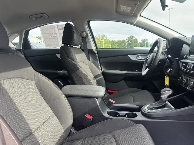 2024 Kia Forte LXS IVT