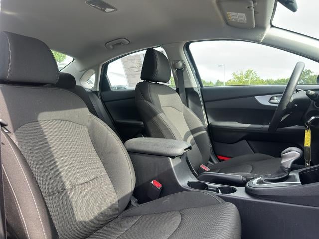 2024 Kia Forte LXS IVT