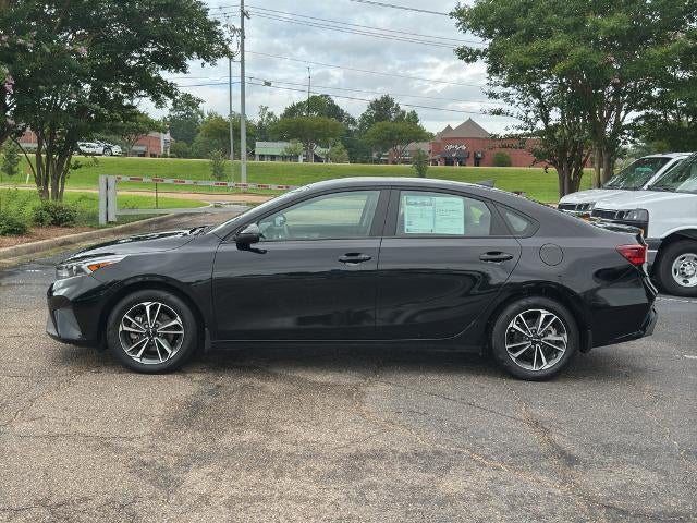 2024 Kia Forte LXS IVT