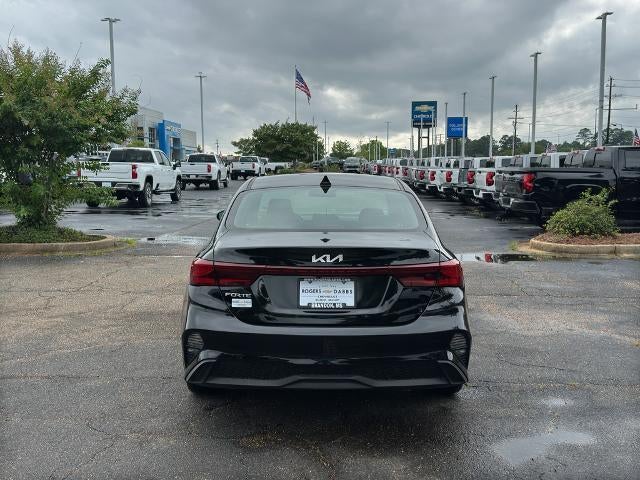2024 Kia Forte LXS IVT