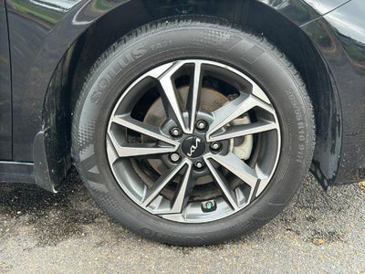 2024 Kia Forte LXS IVT