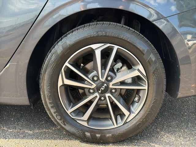 2022 Kia Forte LXS IVT