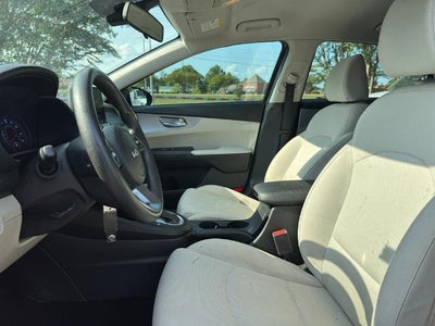 2022 Kia Forte LXS IVT