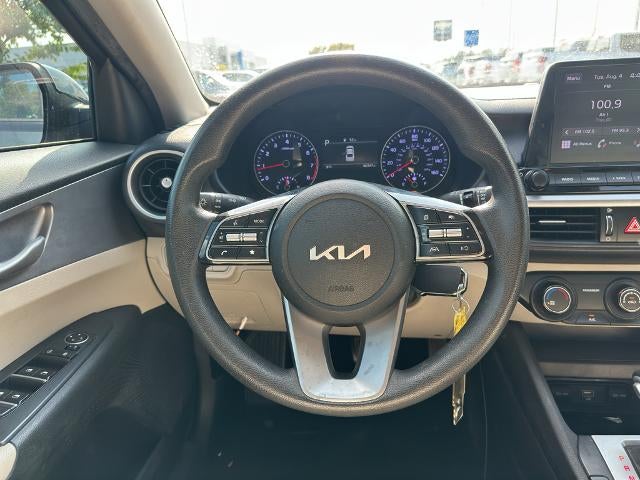 2022 Kia Forte LXS IVT