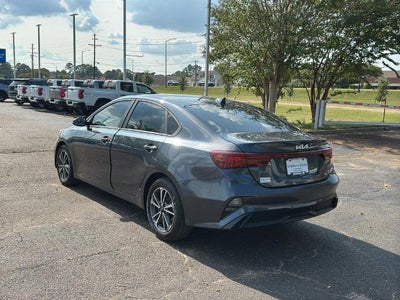 2022 Kia Forte LXS IVT