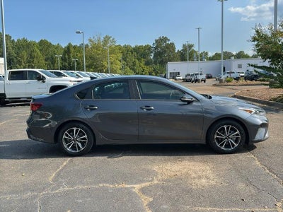 2022 Kia Forte LXS IVT