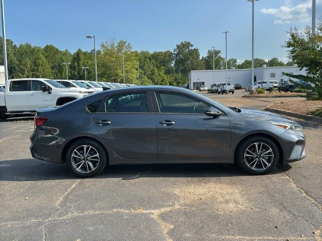 2022 Kia Forte LXS IVT