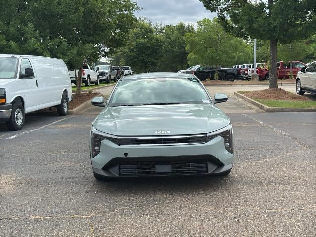 2025 Kia K4 LXS FWD