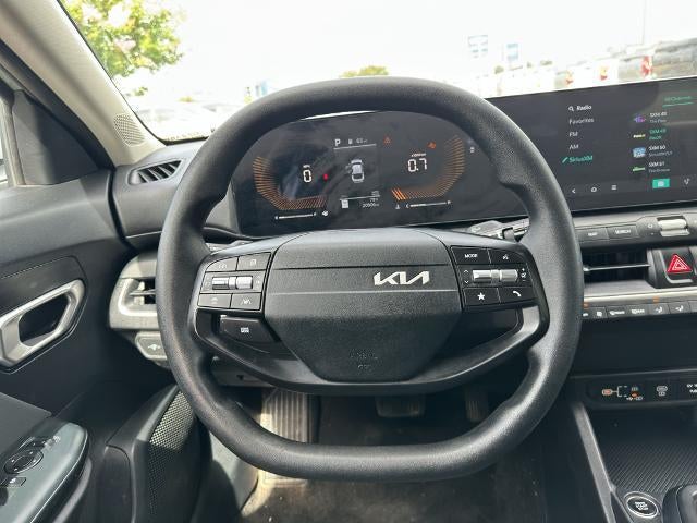 2025 Kia K4 LXS FWD