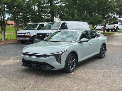 2025 Kia K4 LXS FWD