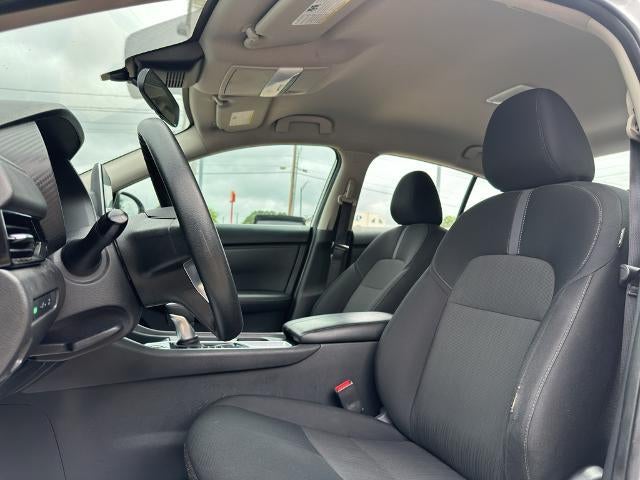 2023 Nissan Sentra SV CVT