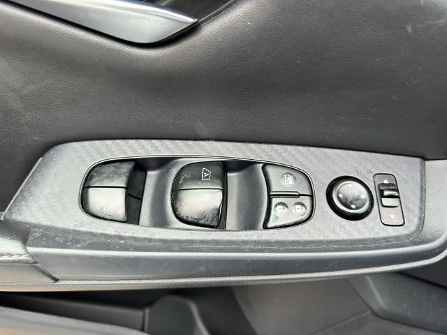 2023 Nissan Sentra SV CVT