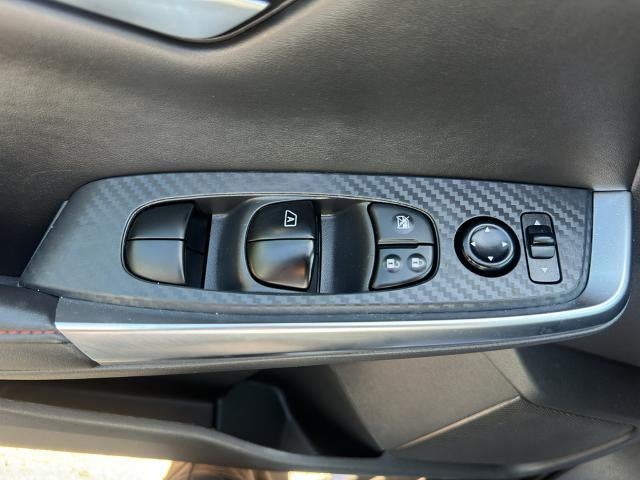 2025 Nissan Sentra SR CVT