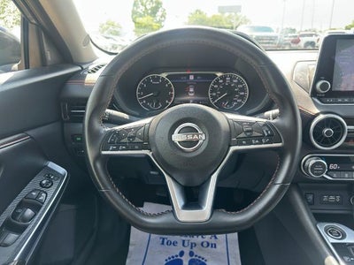 2025 Nissan Sentra SR CVT