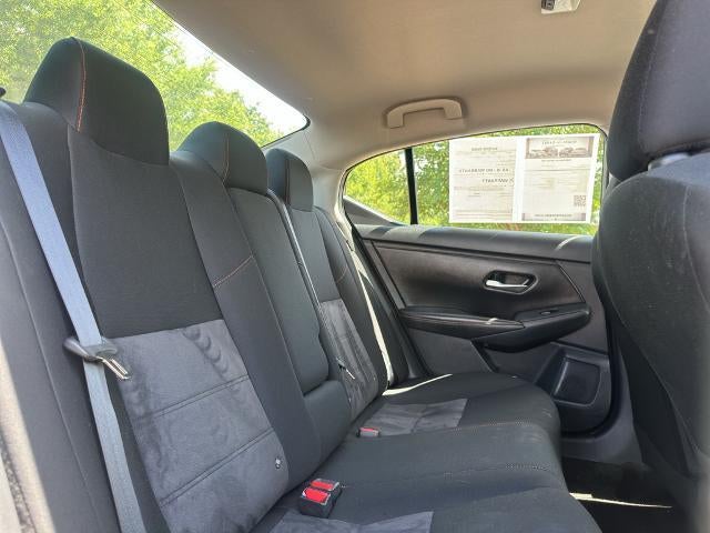 2025 Nissan Sentra SR CVT