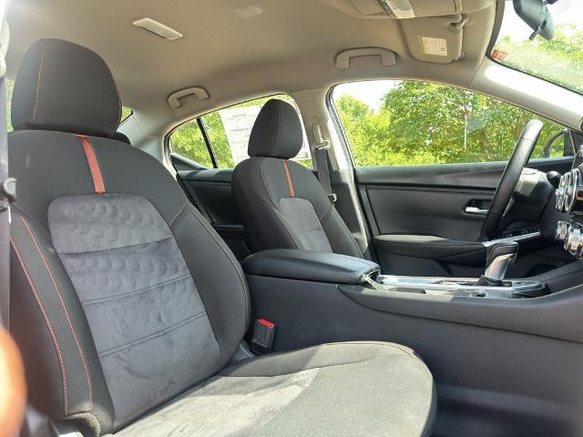 2025 Nissan Sentra SR CVT