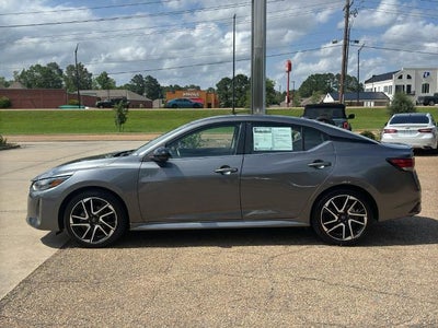 2025 Nissan Sentra SR CVT