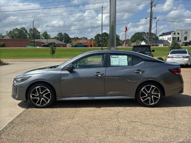 2025 Nissan Sentra SR CVT
