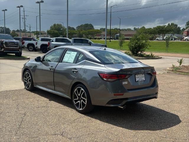 2025 Nissan Sentra SR CVT
