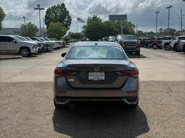 2025 Nissan Sentra SR CVT