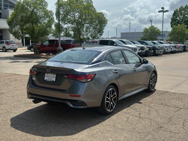 2025 Nissan Sentra SR CVT