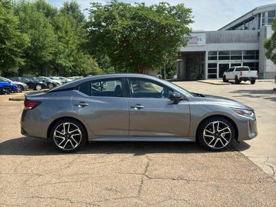2025 Nissan Sentra SR CVT