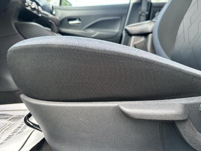 2025 Nissan Versa SV CVT