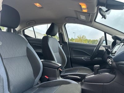 2025 Nissan Versa SV CVT