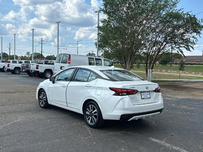 2025 Nissan Versa SV CVT