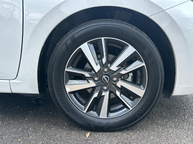 2025 Nissan Versa SV CVT