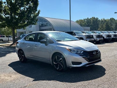 2023 Nissan Versa SR CVT